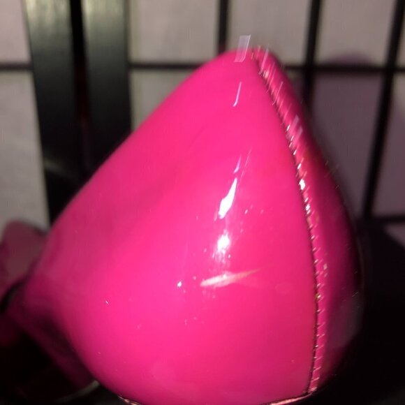 BCBGIRLS FUSCHIA POINTED TOE HEELS 7.5B - Picture 4 of 7